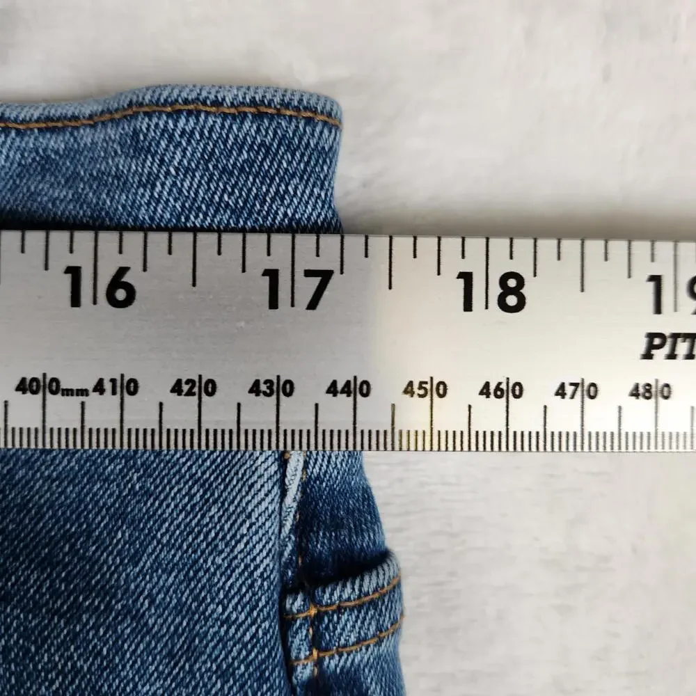 J Crew Essential‎ Straight Blue Jeans Size 32 Raw Hem